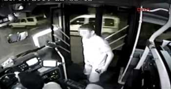 İdrarının geldiğini söyledi Camı kırdı