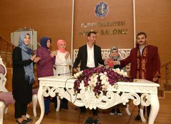 İKİ GÖNÜL BİR OLUNCA ENGEL TANIMADI