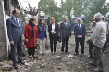 İl Genel Meclisi ve Özel İdare Evi Yanan Şehit Annesine Ziyaret etti