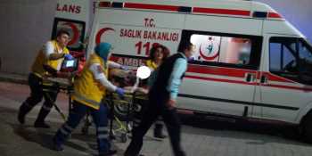 Irak uyruklu genç kız 2. kattan atladı