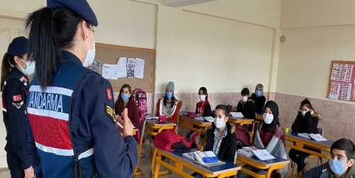 Jandarma Öğrencilerin Ders Heyecanına Ortak Oldu!