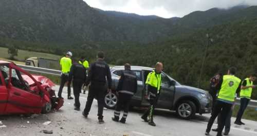 Kargı'da Trafik kazasında 8 kişi yaralandı 