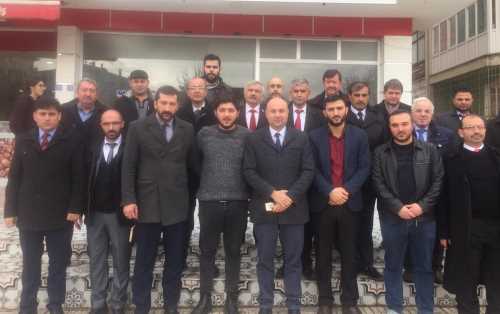 Kenan Şahin, esnafın sorunlarını dinliyor 