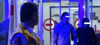 KOCASININ BIÇAKLA YARALADIĞINI  HASTANEDE ÖĞRENDİ