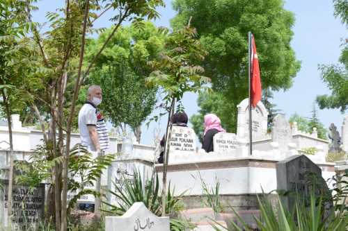 Mezarlıklar bayram ziyaretine hazır
