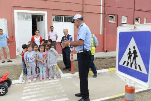 Minikler hem öğrendi hem eğlendi