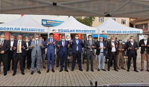 Oğuzlar Belediyesinin Kapalı Pazar yeri  törenle hizmete açıldı