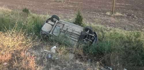 Otomobil şarampole devrildi 2 Yaralı