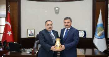 ÖZTÜRK’TEN KÜLCÜ’YE VEDA ZİYARETİ