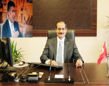  REKTÖR YARDIMCISI EĞRİ  İSTİFA ETTİ