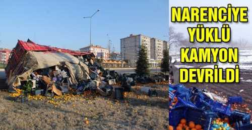 Sebze Yüklü Dorse Devrildi