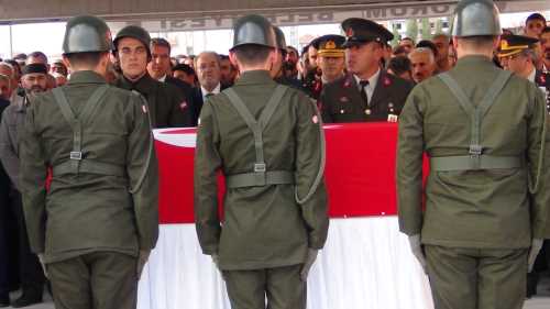 Şehid Jandarma Astsubay Çavuş Ömer Faruk Darbaş  gözyaşlarıyla  uğurlandı