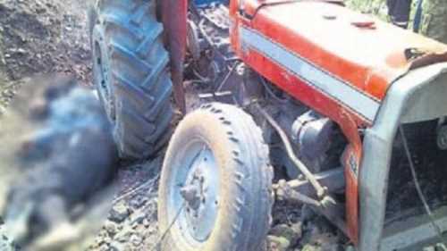Traktör üstünden geçti