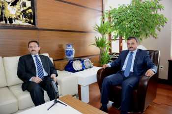 Vali Başköy'den Başkan Külcü'ye veda ziyareti