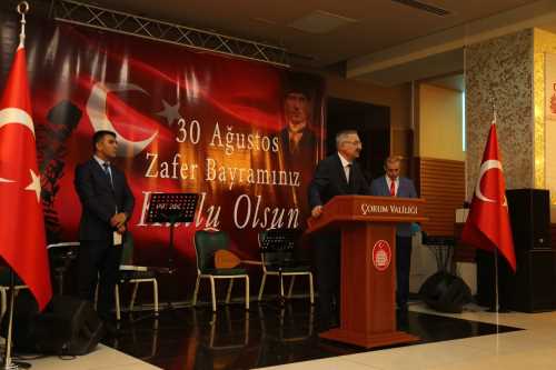 Vali Kılıç,30 Ağustos Zafer Bayramı Resepsiyonu Verdi