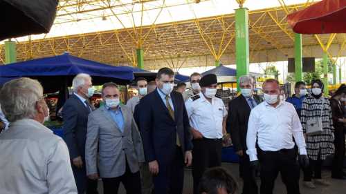 Vali Mustafa Çiftçi Çarşı -pazar gezerek maske ve mesafe uyarısı yaptı! 