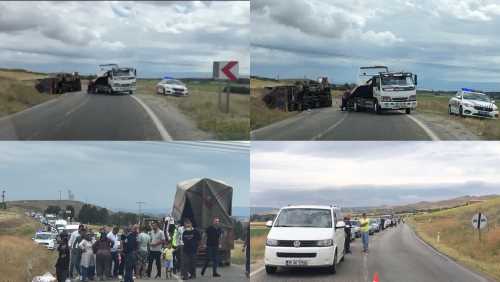 Virajı alamayan kamyon Yan yattı Karayolu Trafiğe kapandı
