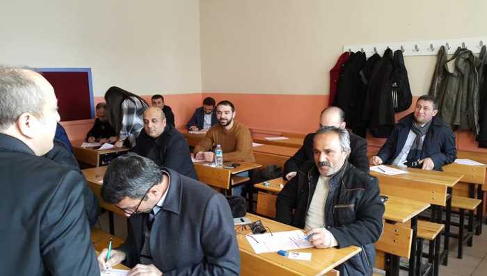 AK Parti'de sınav heyecanı yaşandı