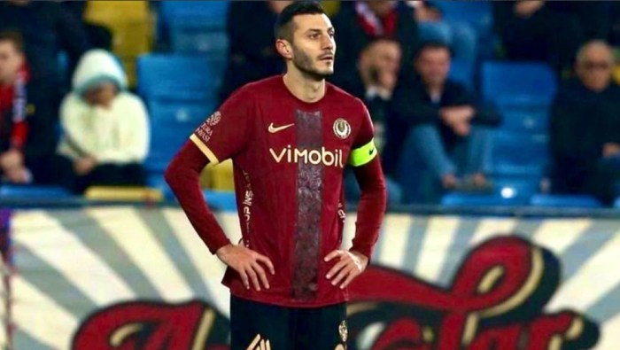 Arca Çorum FK Sinan Osmanoğlu için Masada