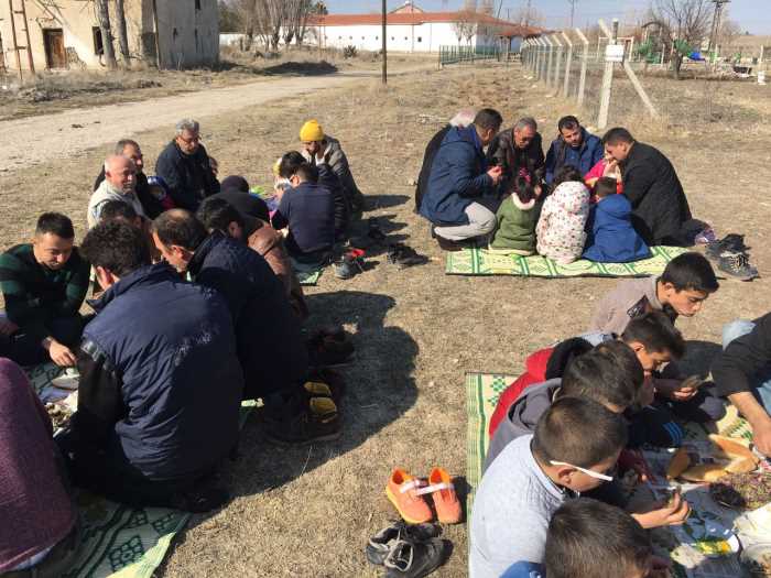 Bayat Mahallesi'nden birlik ve beraberlik örneği