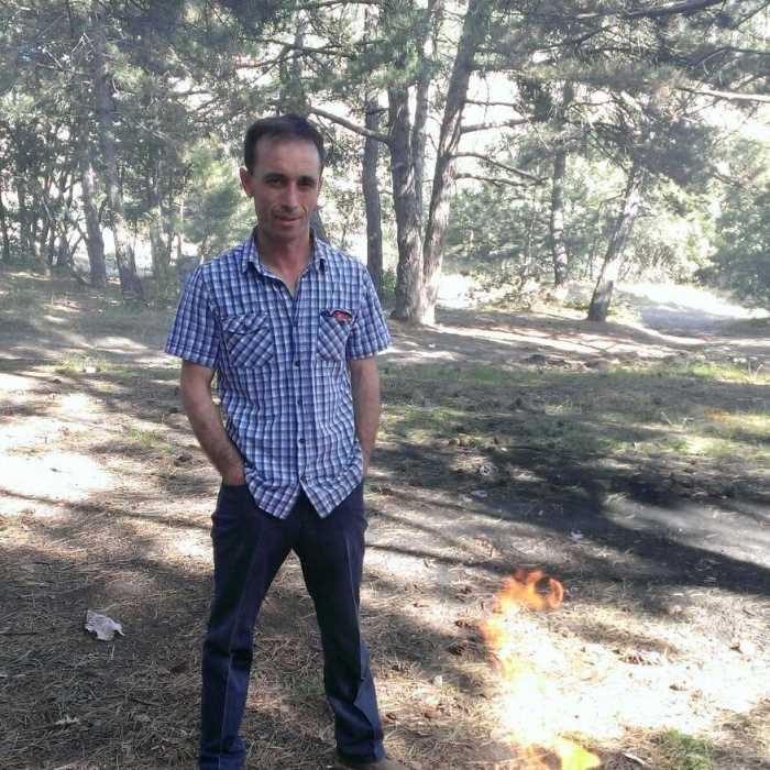 Belediyesi Temizlik İşlerinde çalışan 40 yaşındaki Nihat Karaca, kendisini asarak intihar etti