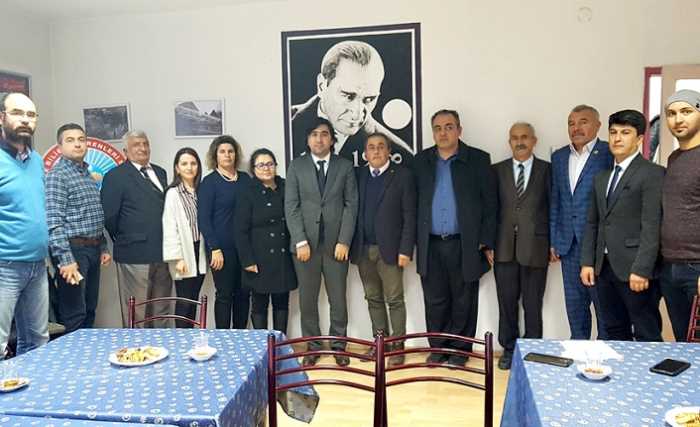 CHP Atatürkçü Düşünce Derneğini ziyaret etti
