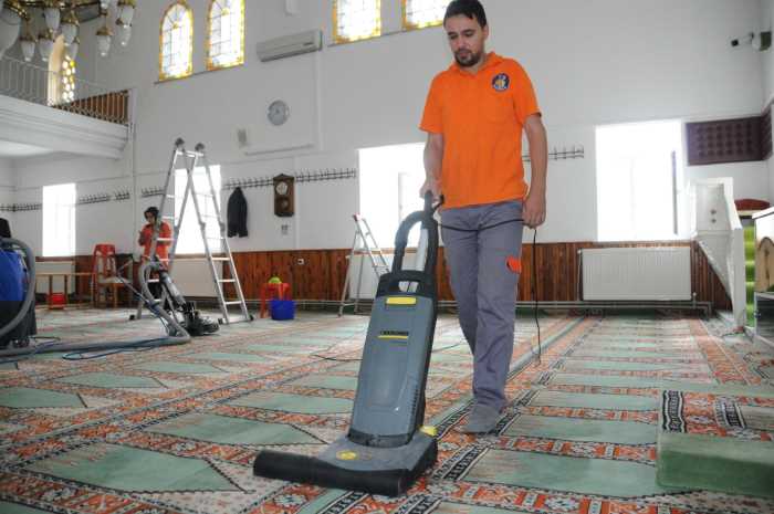 Çorum Belediyesi Camileri Temizleyerek Ramazan Ayına Hazırlandı