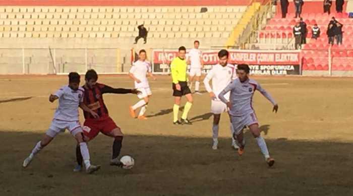 Çorum Belediyespor -Manavgat Spor maçı Dr.Turhan Kılıçcıoğlu stadında