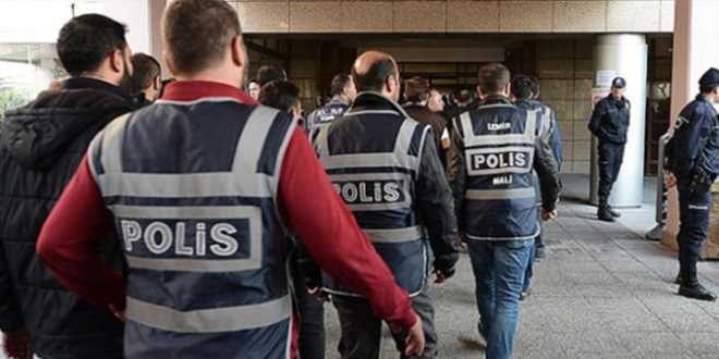 Çorum'da  FETÖ'nün "Mahrem imamlığını yaptığı iddia edilen Hatice Çelikcan yakalandı