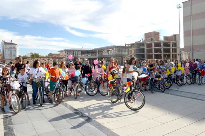 Çorum'da ‘Süs­lü Ka­dın­lar Bi­sik­let Tu­ru’ düzenlendi