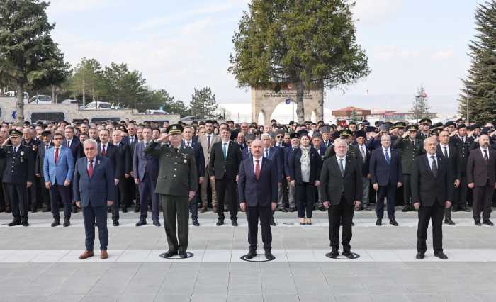 Çorum'da 18 Mart Çanakkale Zaferi ve Şehitleri Anma Günü'nde Duygusal Tören