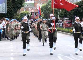 ÇORUM'DA 30 AĞUSTOS ZAFER BAYRAMI KUTLAMALARINI TIKLA İZLE 