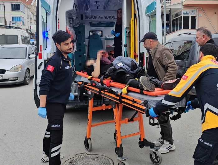 Çorum’da Arkadaşını Bıçakla Yaraladı