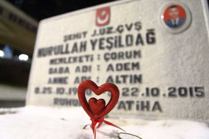 Çorum’da Şehit Aileleri Yeni Yılı Şehitlikte Karşıladı