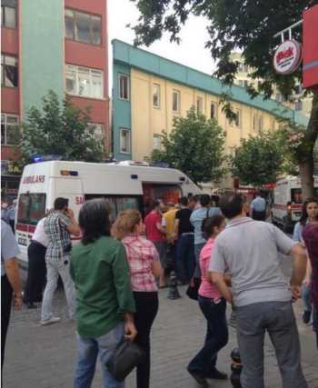 Denizli'de patlama oldu.Çok sayıda yaralı var