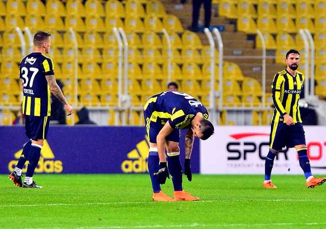 FENERBAHÇE'YE SOĞUK DUŞ 