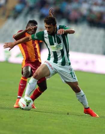 Galatasaray, Bursaspor'u deplasmanda 2-0 yendi