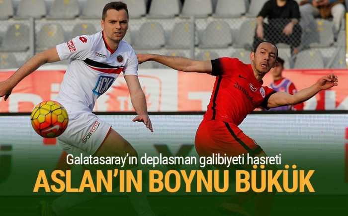 Galatasaray beraberliği zor kurtardı