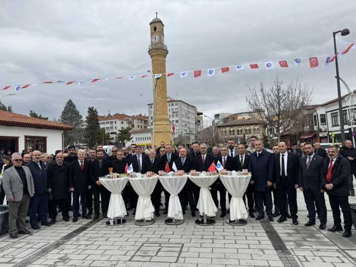 Han Önü Meydanın’nda İlk Bayram Coşkusu 