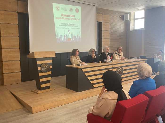Hitit Üniversitesi'nde Akademide Kadın Paneli!