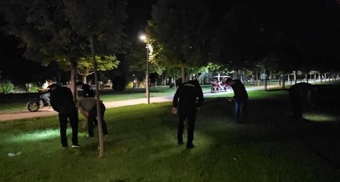 Kent Park’ta Genç Kızlar Arasında Silahlı Kavga!