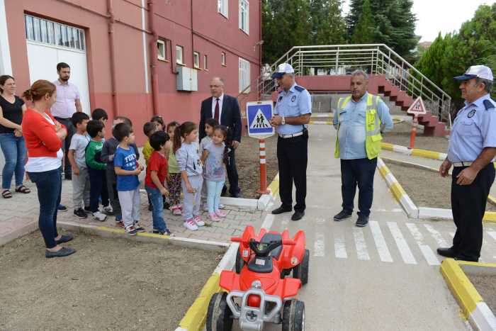 Minikler hem öğrendi hem eğlendi