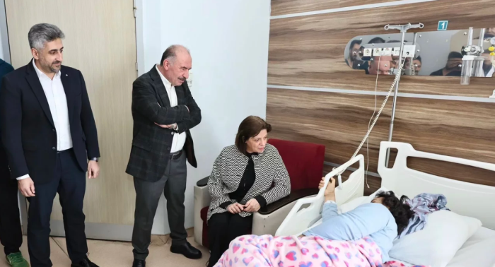 Vali Çalgan’dan Onkoloji Hastalarına Moral Ziyareti 