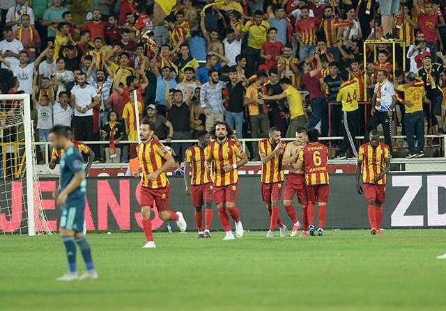 Yeni Malatyaspor evinde  Fenerbahçeyi yendi