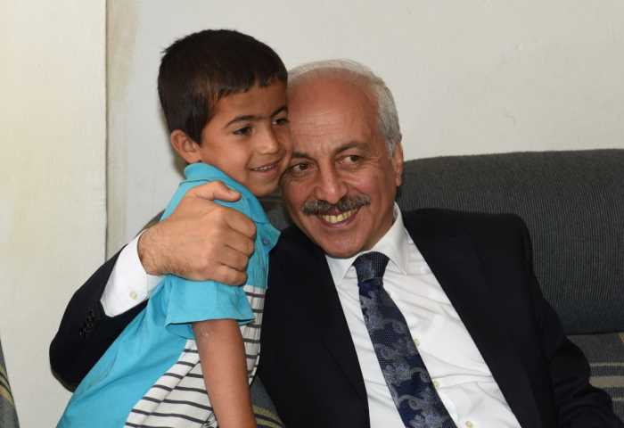Zeki Gül'den küçük Irak'lı Hale'nin ailesine ziyaret